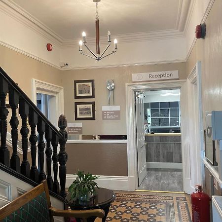 Mansfield Lodge Hotel Ltd ภายนอก รูปภาพ